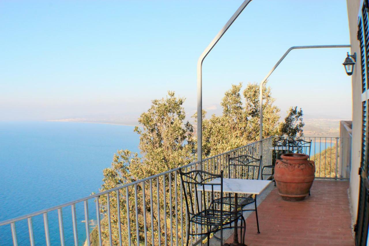Castello Di Populonia Villa A Mare Exterior foto