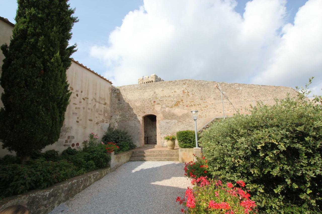 Castello Di Populonia Villa A Mare Exterior foto